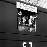 Utflyktståg med skolungdom.
Karlskrona - Malmö. Rosenbommaren