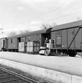 Statens Järnvägar, SJ G 44192
Småbehållare, typ B.
Last- och lossning av behållaren med gaffeltruck typ Hyster 40, lyftkapacitet 2,0 ton.