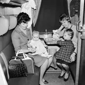 Barnkupé med statister.