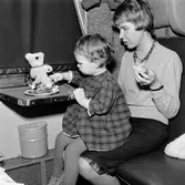 Barnkupé med statister.