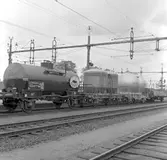 Statens Järnvägar, SJ Q12 503125. SJ Q14u 100634. SJ Q14u 100996