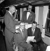 Statens Järnvägar, SJ AB02. Premiärresa i de nya personvagnarna. Generaldirektör, Gd, Överingenjör, Öiö, Maskinbyråchef, Mbr m.fl