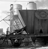 Cementlossning. Statens Järnvägar SJ Q14 10057?