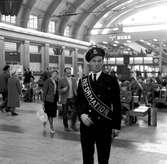 Informatör, stora hallen, Stockholms centralstation