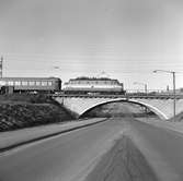 Viadukten vid Sockenvägen, Stockholm. Statens Järnvägar SJ Ra.