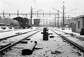 Stockholm Centralstation, vinterbild. Statens Järnvägsar SJ Da 939. Dvärgsignalen visar 