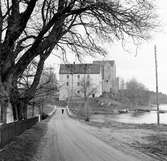 Ålandsresa. Kastelholm Slott. Eka och motorbåt