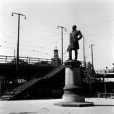 Staty, Nils Ericson. Stockholms Centralstation. Tornet på stadshuset