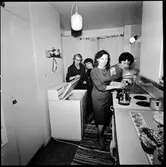 Konferens om tidtabell, deltagare besöker familjen C-E. Hagström