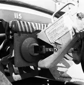 Kopplingsanordning mellan motorvagn och lok med instruktionsskylt