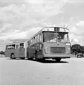 Leveransvisning av ledbuss vid Källhagen, vid Ladugårdgärdet på  Djurgården.