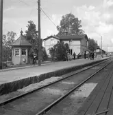 Viskans järnvägsstation. Elektrifieringen påbörjad.