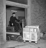 Godshantering med truck.