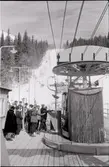 Skidturister vid liften.