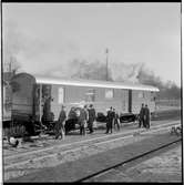 Postvagn vid Kalmar Västra station.