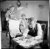 Hemma hos en TGOJ-anställd och hans familj. Trafikaktiebolaget Grängesberg-Oxelösund Järnvägar.