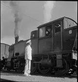 Stins i samtal med lokförare i Dannemora - Hargs Järnväg, DHJ lok 12.