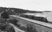 Göteborg-Särö Järnväg, GSJ Lok 5 med persontåg vid Särö station.