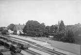 Stationen. Stationshuset togs i bruk 1938.