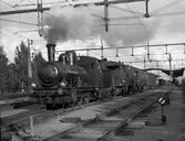 Statens Järnvägar, SJ Ka 521 med persontåg till Enköping