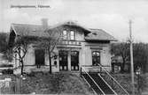 Järnvägsstation i Falerum.
Stationshuset anlagd 1879, moderniserad 1945.
Smalspår, 891mm
Vid järnvägsspåret mellan Åtvidaberg och Västervik