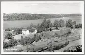 Vy över Fryksta Pensionat och stationsområdet.