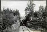 Tunnel vid Överum med vägövergång på linjen Åtvidaberg - Västervik år 1910.