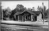 Totebo station med stationsmästare Svensson.