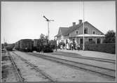 Tågmöte vid Lidhult station.