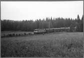 Tfv Grängesberg - Oxelösunds Järnvägar, TGOJ Bt 308. Loket tillverkades 1955 av ASEA och Nohab. Lokalgodståg på linjen mellan Vasselhyttan och Rälså.