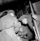 Kungen på I3 besök.
December 1956.