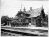 Almedal gamla stationshus.
Nya stationshuset uppfört 1938.
