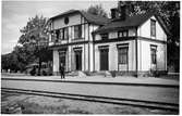 Station anlagd 1896. Tvåvånings stationshus i trä .
NHJ , Norra Hälsingslands Järnväg