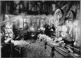 Vedhuggarlag vid lokverkstaden i Boden under första världskriget 1914