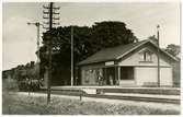 Stationen.
Stockholm - Västerås - Bergslagens Järnväg.
SWB lok 40.