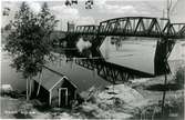 Bron över Dalälven vid Tunsta.
Station anlagd 1914. Tvåvånings stationshus i trä .
SDJ , Södra Dalarnes Järnväg