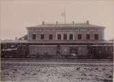 Karlshamn station. På spåret syns Mellersta Blekinge Järnvägs ånglok MBlJ Lok 25 