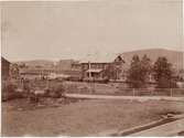 Station anlagd 1884-86. Den 1 oktober 1886 öppnades bandelen Ragunda-Sollefteå för allmän trafik.