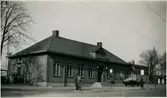 Stationen öppnades 1876 för godstrafik och 1881 för persontrafik. Statens Järnvägar och Bergslagernas Järnvägar byggde 1877 stationshuset för föreningsstationen. Det revs 1929 och ersattes av ett nytt, alldeles intill det äldre. Olskroken nedlades 1980 för persontrafiken.
