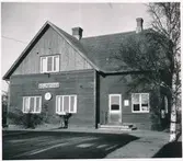 Varberg - Ätrans Järnväg, VbÄJ. Rolfstorps station. Rolfstorps järnvägsstation var den förnämsta av alla järnvägens stationer enligt texten på fotot.