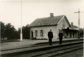 Stm Stationsmästare A Nordvall. Vid Rottne Station.