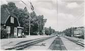 Österskärs station. Stockholm-Rimbo Järnväg, SRJ.Öppnad 1906. Eldrift 1939. Övergick till Statens Järnvägar, SJ 1959.