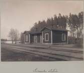 Svansbo station belägen vid sjön Lillsvans södra strand