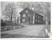 E. A. Karlfeldts mödernegård, Hyttbäcken även kallad Träslottet.