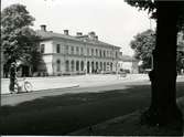 Karlskrona järnvägsstation från gatusidan.