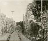 Saltsjöbanans Järnvägen vid Lännerstaviken. Banan invigdes 1891 och elektrifierades 1913.