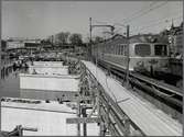 Spårarbete Stockholm Central - Stockholm Södra. Statens Järnvägar SJ X5 216. Spårarbeten Stockholm Central- Stockholm Södra.
Norra Järnvägsbron mellan Stockholm C (Tegelbacken) och Riddarholmen.