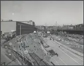 Stockholm Centralstation under ombyggnad av bangården. Ritat på bilden hur spåren ska ligga.