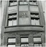 Stockholm Vasagatan 24. SWB-huset Detaljer från fasaden mot Klarabergsgatan.