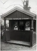 Kiosken är byggd 1925 vid Valla station.